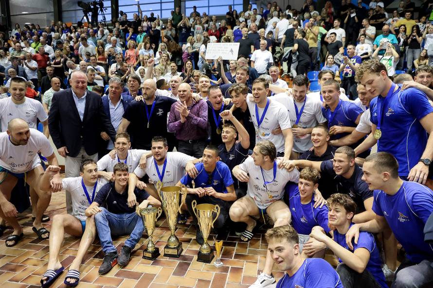 Split: Vaterpolisti Jadrana obranili naslov prvaka treću godinu zaredom