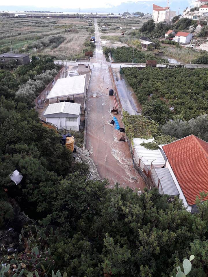 FOTO Olujno nevrijeme pogodilo Neretvu: U Pločama u kratkom roku palo čak 190 litara kiše