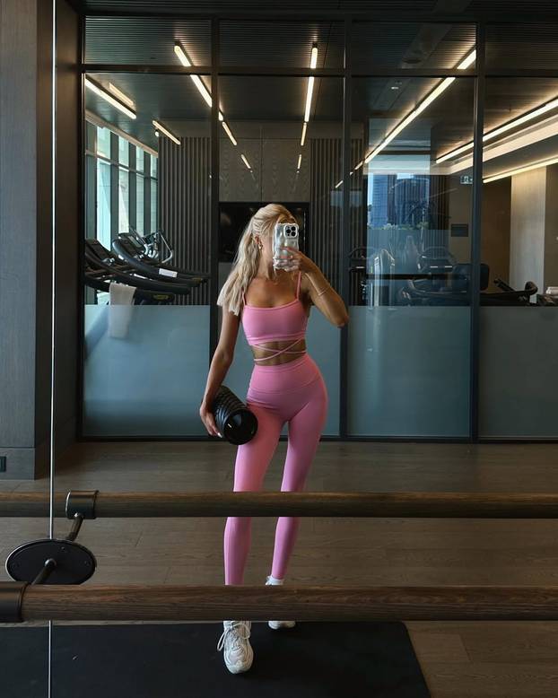 FOTO Teniska 'barbie' šokirala: 'Skoro su me oteli dok sam u Meksiku fotkala zalazak sunca'