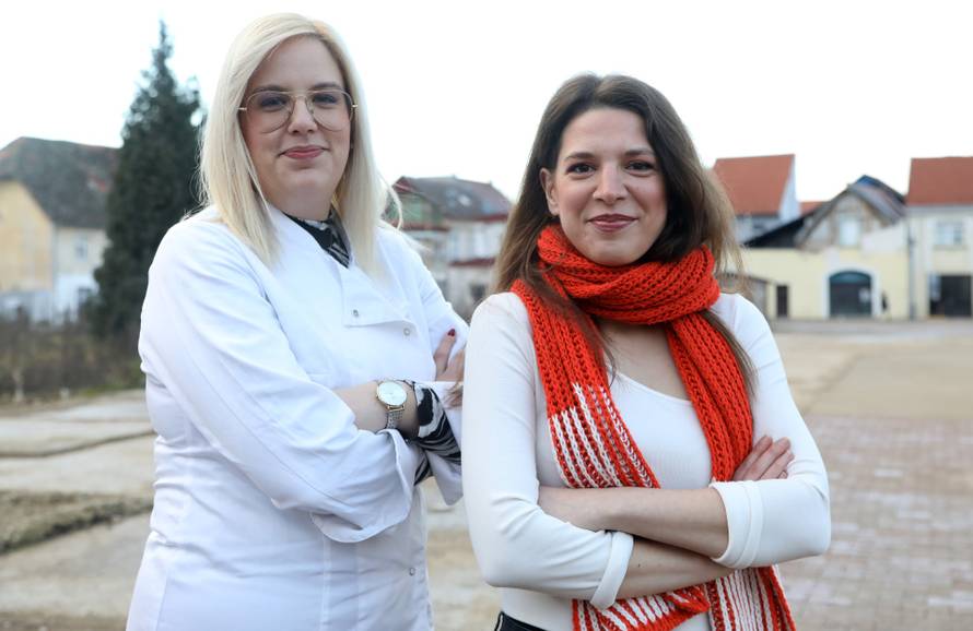 Građanima Petrinje dijelili besplatne germknedle i kuhano vino