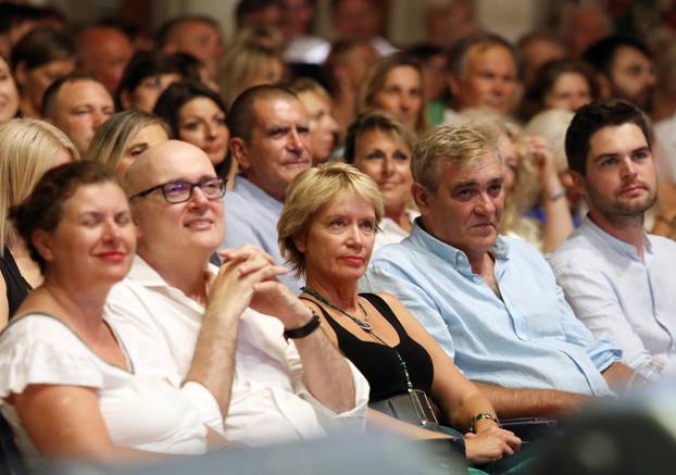 Šibenik: Prva večer 26. festivala Dalmatinske šansone 