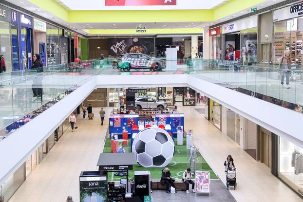 Zagreb: Izložba povodom 35 godina Hrvatskog nogometnog saveza 