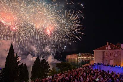 Dubrovnik: Svečano otvaranje 74. Dubrovačkih ljetnih igara ispred crkve sv.Vlaha.