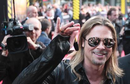 Brad Pitt u jednom danu film promovirao u čak četiri grada