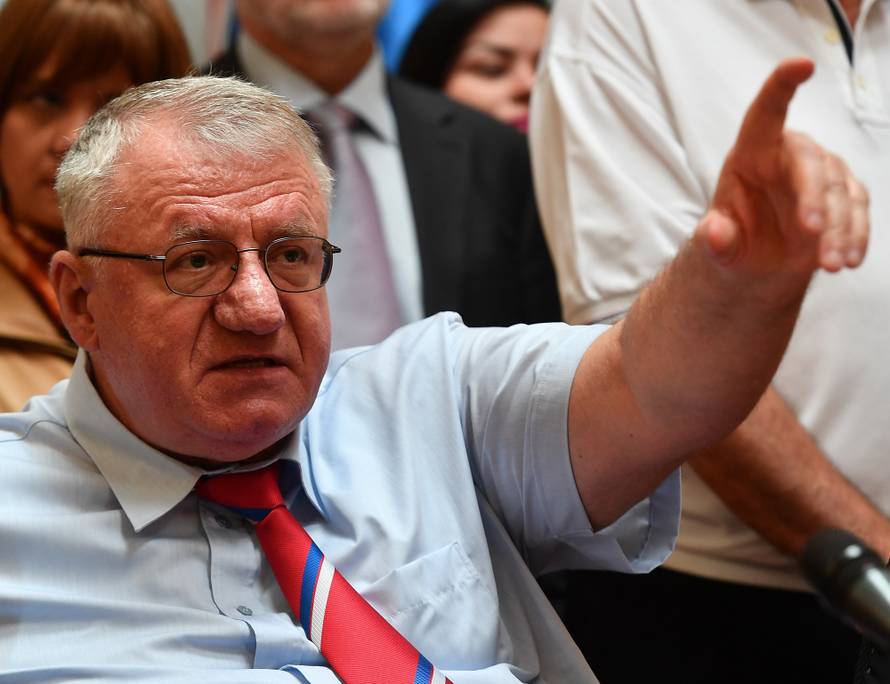DS i LSV: Radikalima nećemo dopustiti da 'ponove Hrtkovce'