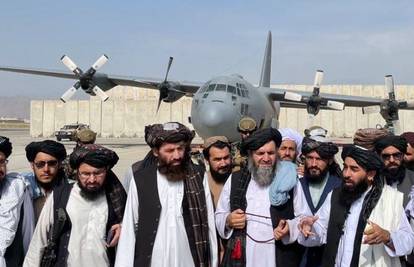 Talibani na glavnim gradskim trgovima objesili 'otmičare'