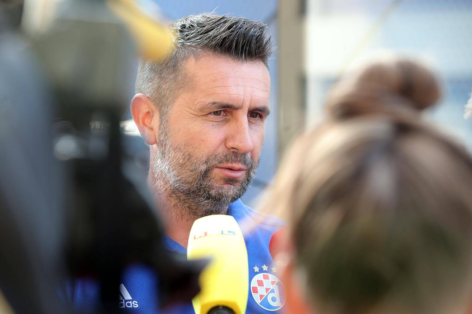 Zagreb: NogometaÅ¡i Dinama otputovali u Split na derbi protiv Hajduka