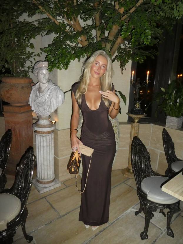 FOTO Plavuša je nova 'šefica' na Rujevici! Zavela je heroja Rijeke