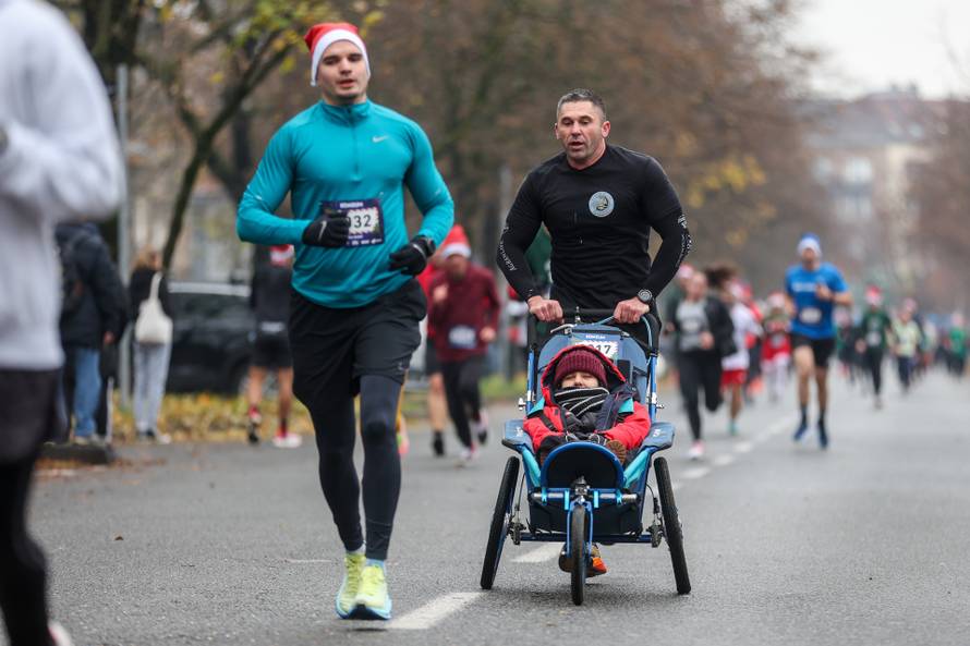 Humanitarna utrka Zagreb Advent Run