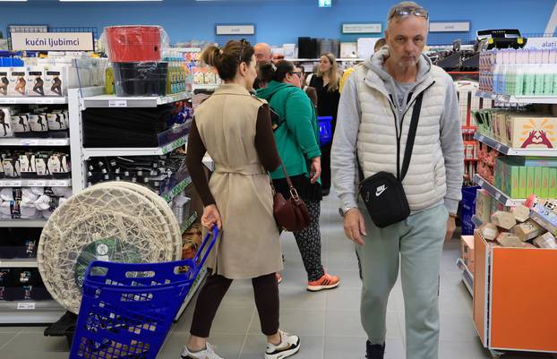 Action otvorio prvu trgovinu u Zagrebu