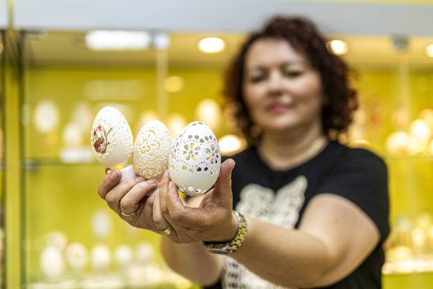 Županja: Amalija Romić radi unikatne uskršnje ukrase