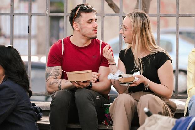 Zagreb: PLACe Market na Kvatriću okupio velik broj posjetitelja