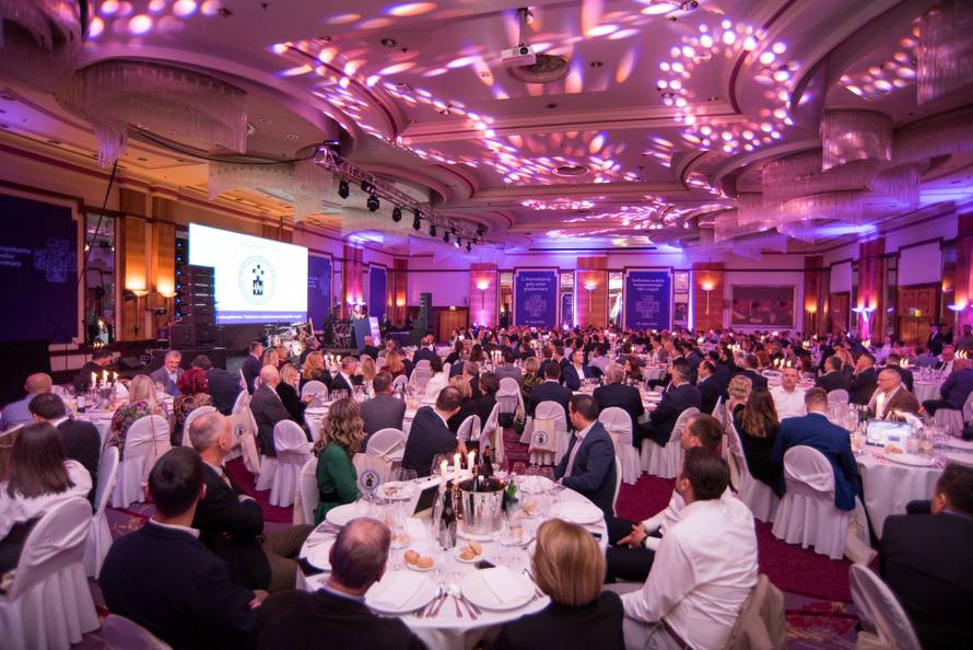 Građevinari i treća humanitarna gala večer donacija za transplantacije u KB Merkur