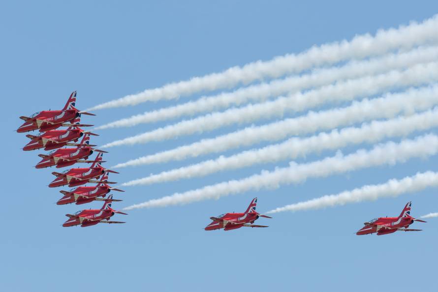Kraljevska grupa Red Arrows posjetila je naša Krila Oluje
