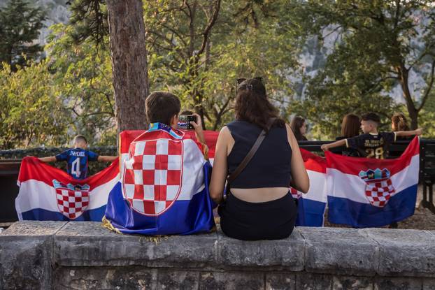 Atmosfera u Imotskom uoči koncerta Marka Perkovića Thomsona
