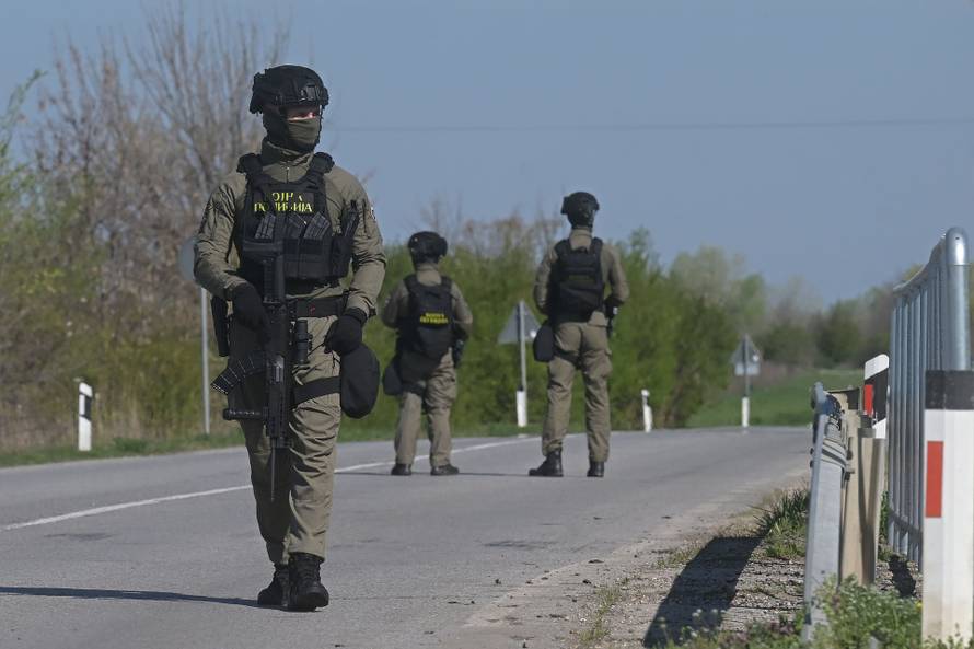 Šef vojnih obavještajaca: 'Znali smo da će jedan od migranata pokušati diverziju, tražimo ga'