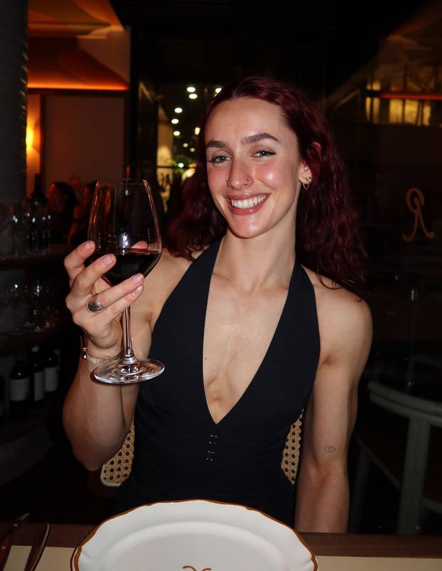 FOTO Tijelo joj je spektakl i nema ni grama masti: Ovako izgleda savršena trenerica!