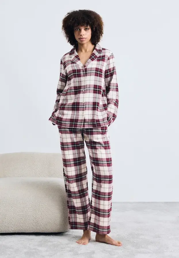 Najbolje 'ružne' božićne veste i pidžame u ponudi trgovina