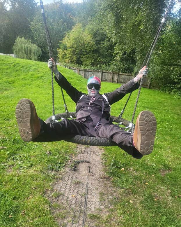 FOTO Ne smije u školu po djecu zbog više od 800 tetovaža. Želi i 8. dijete: Ne daju mi ni u crkvu