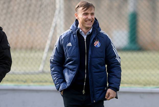 Šibenik: Dario Šimić na terenu uoči utakmice Hrvatskog nogometnog kupa, HNK Šibenik - GNK Dinamo