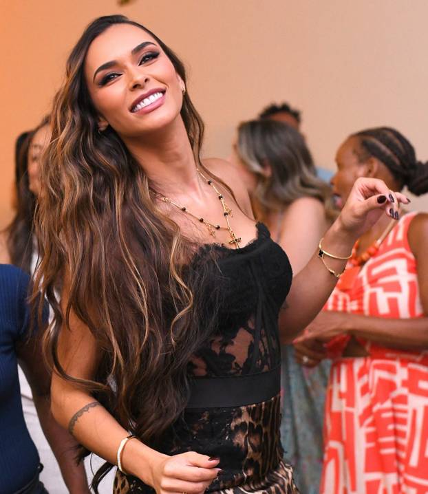 FOTO Realova zvijezda oženila atraktivnu influencericu. Imaju troje djece iz prethodnih veza