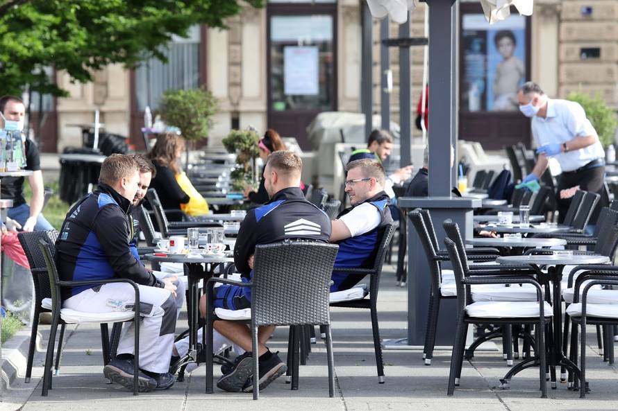 Zagreb: Kafićima i restoranima od danas dozvoljen rad