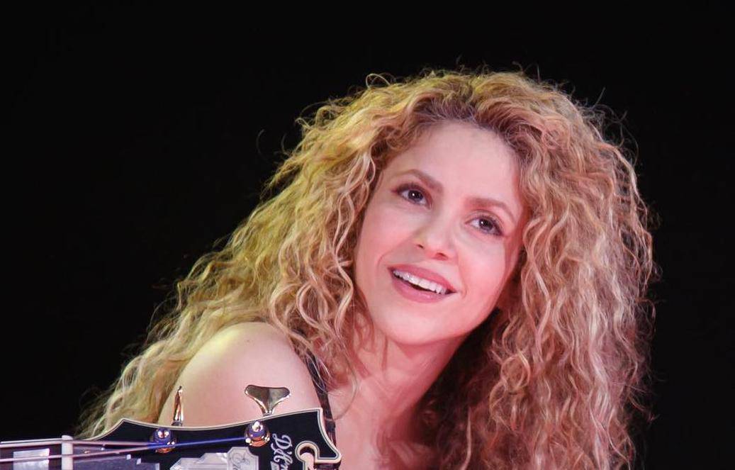 Shakira objavila video u kojem muškarac gazi ljudsko srce, dala naslutiti da je posvećen Piqueu