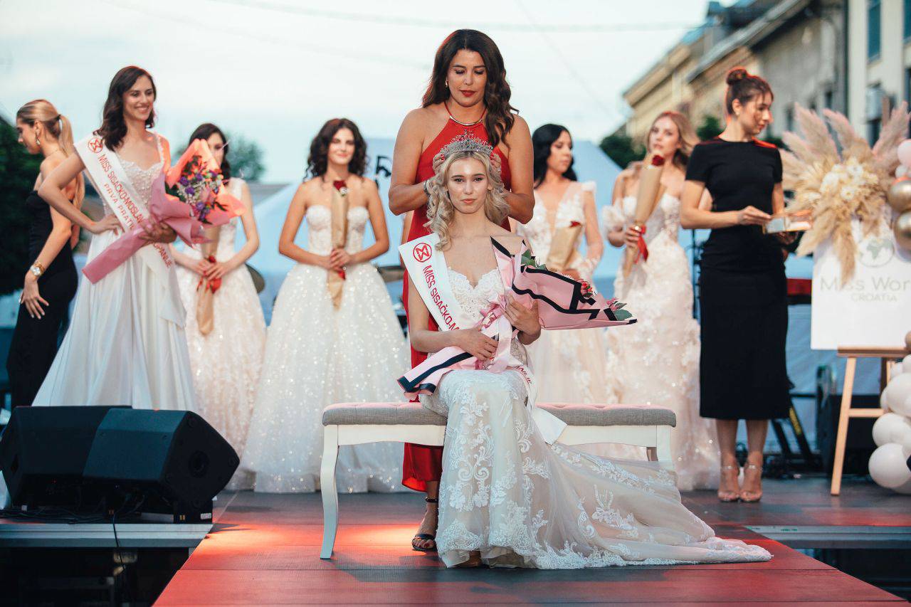 Mirta Bagović (17) je nova Miss Sisačko-moslavačke županije