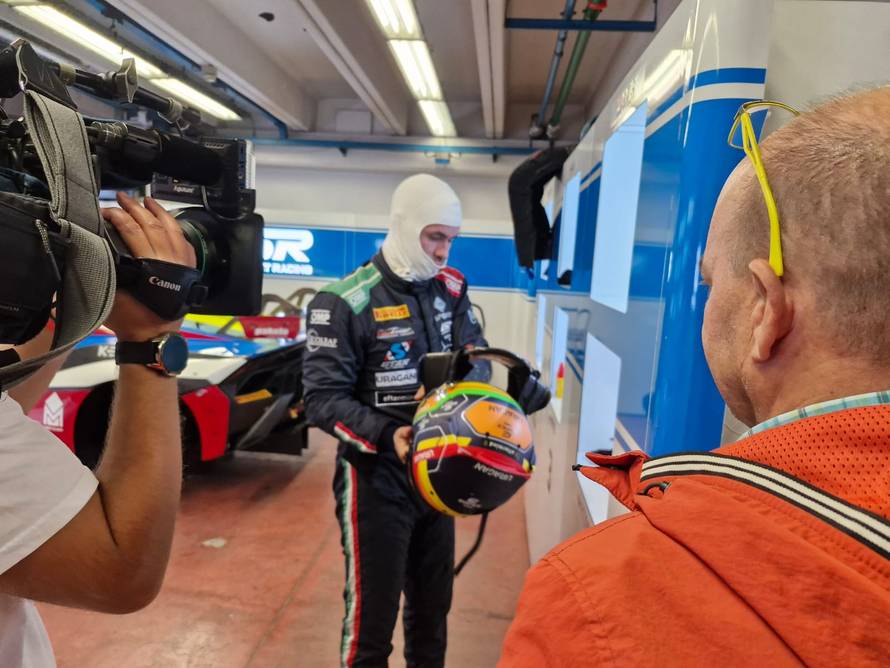 Posjetili smo kultni Mugello: Hrvat Sandro u limenoj jurilici od 640 'konja' pomeo Ferrari