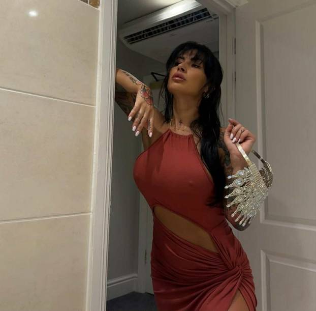 FOTO Superbaka iz Londona: Ljepša sam i uspješnija nego kad sam imala 20 godina!