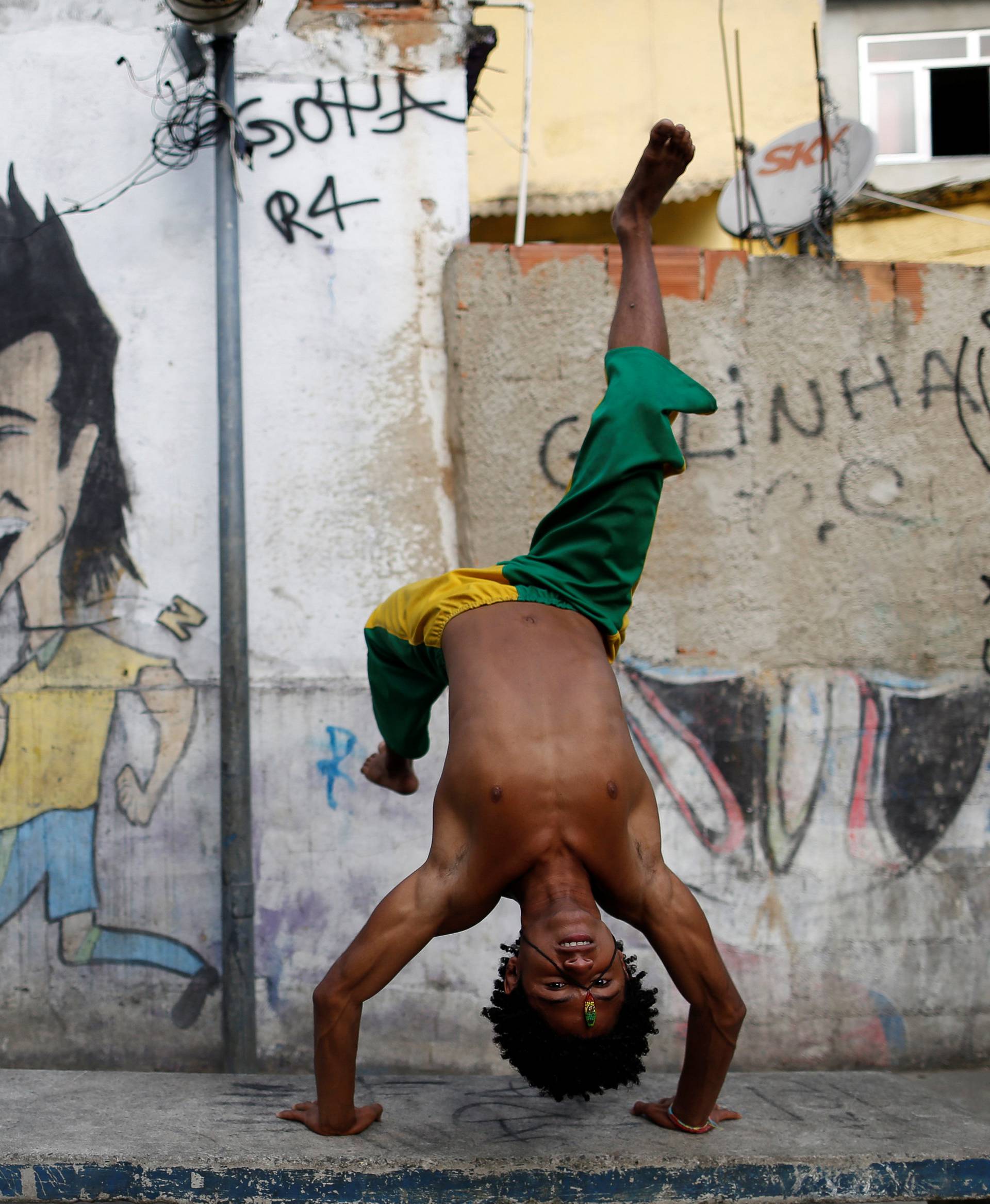 2016 Rio Olympics: Teaching community through capoeira 