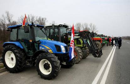 Seljaci povorkom traktora žele upozoriti na svoje probleme