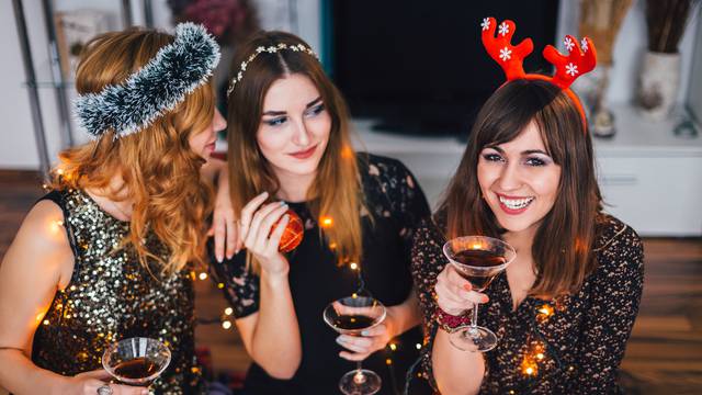 Božićni party: Što se sve smije, a što ne na 'poslovnoj' zabavi?