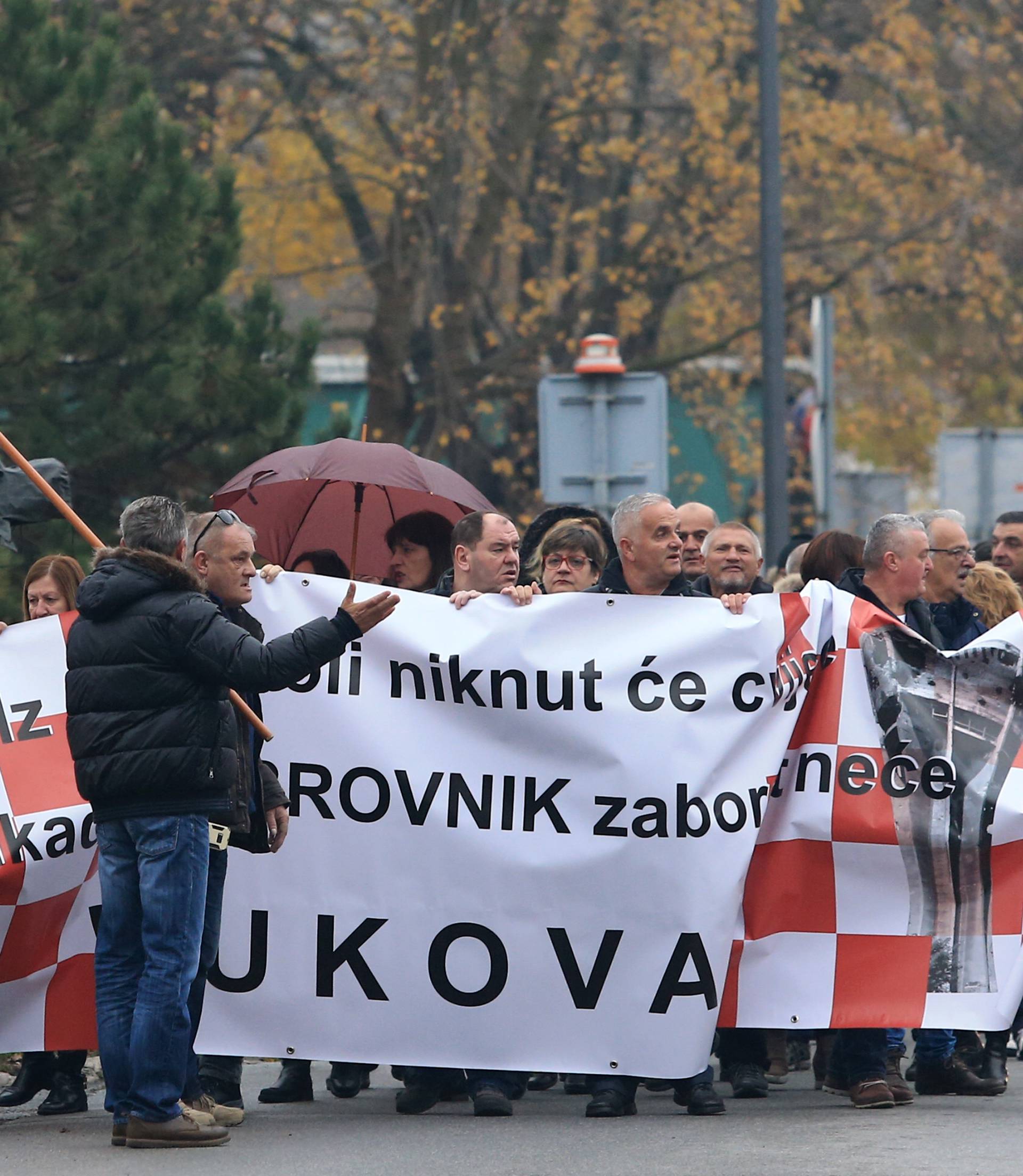 Predsjednica stigla u čizmama kakve su nosili hrabri branitelji