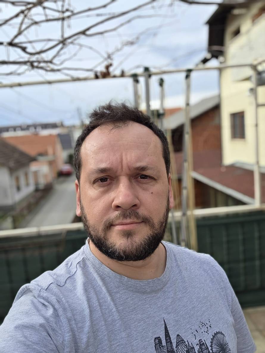 Godinu dana kasnije: Kakav je Samsung Galaxy S25 Ultra