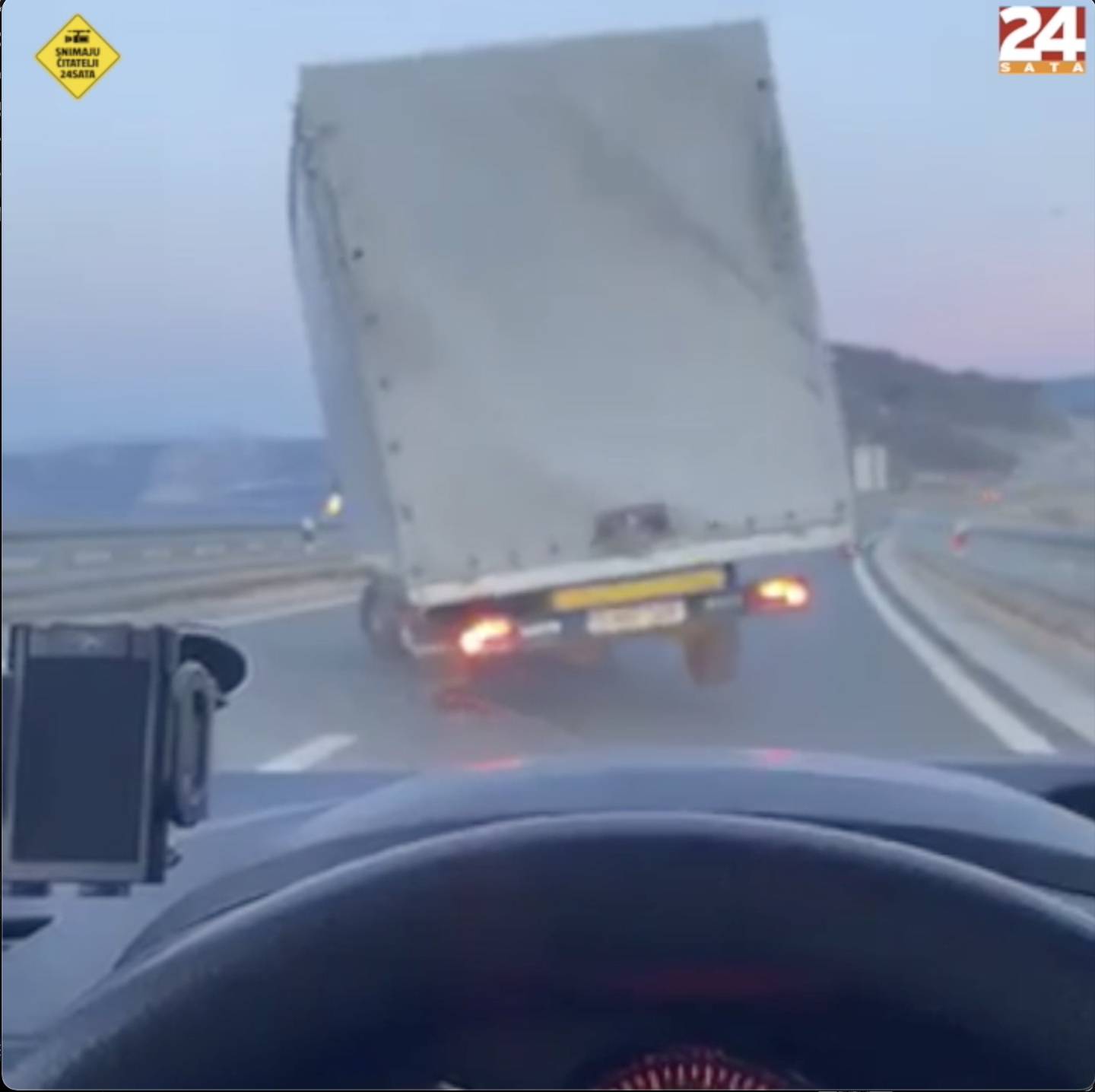 VIDEO 'Vozio je po A6 iako je bila zabrana. Ljuljao se lijevo, desno... Jedva se živ izvukao'