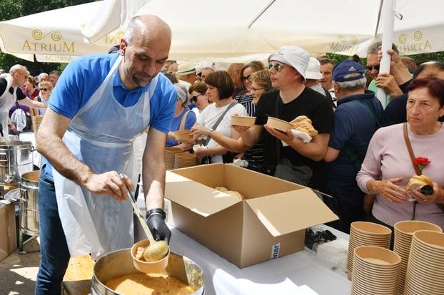 Skradin: Tradicionalna podjela graha na Skradinskom buku