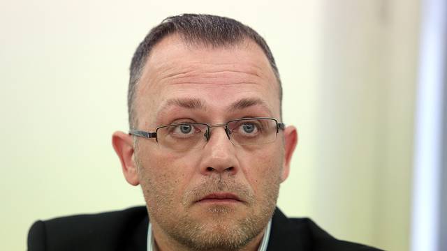 Oporbeni zastupnici zatražili interpelaciju o Hasanbegoviću