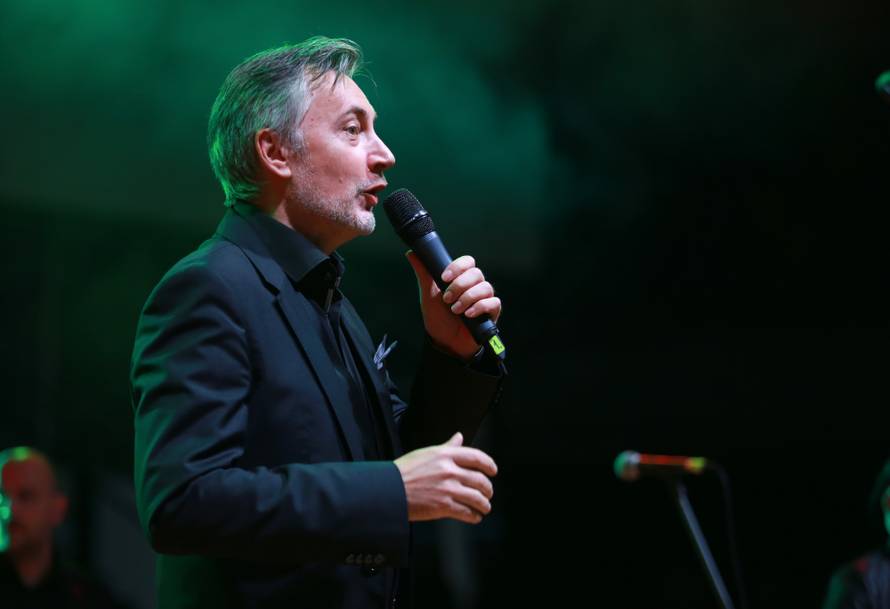 Frankfurt: Miroslav Å koro zabavljao posjetitelje Hrvatske noÄi