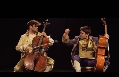 Opet 'rasturili': 2Cellos obradili 'Thunderstruck' od AC/DC-ja