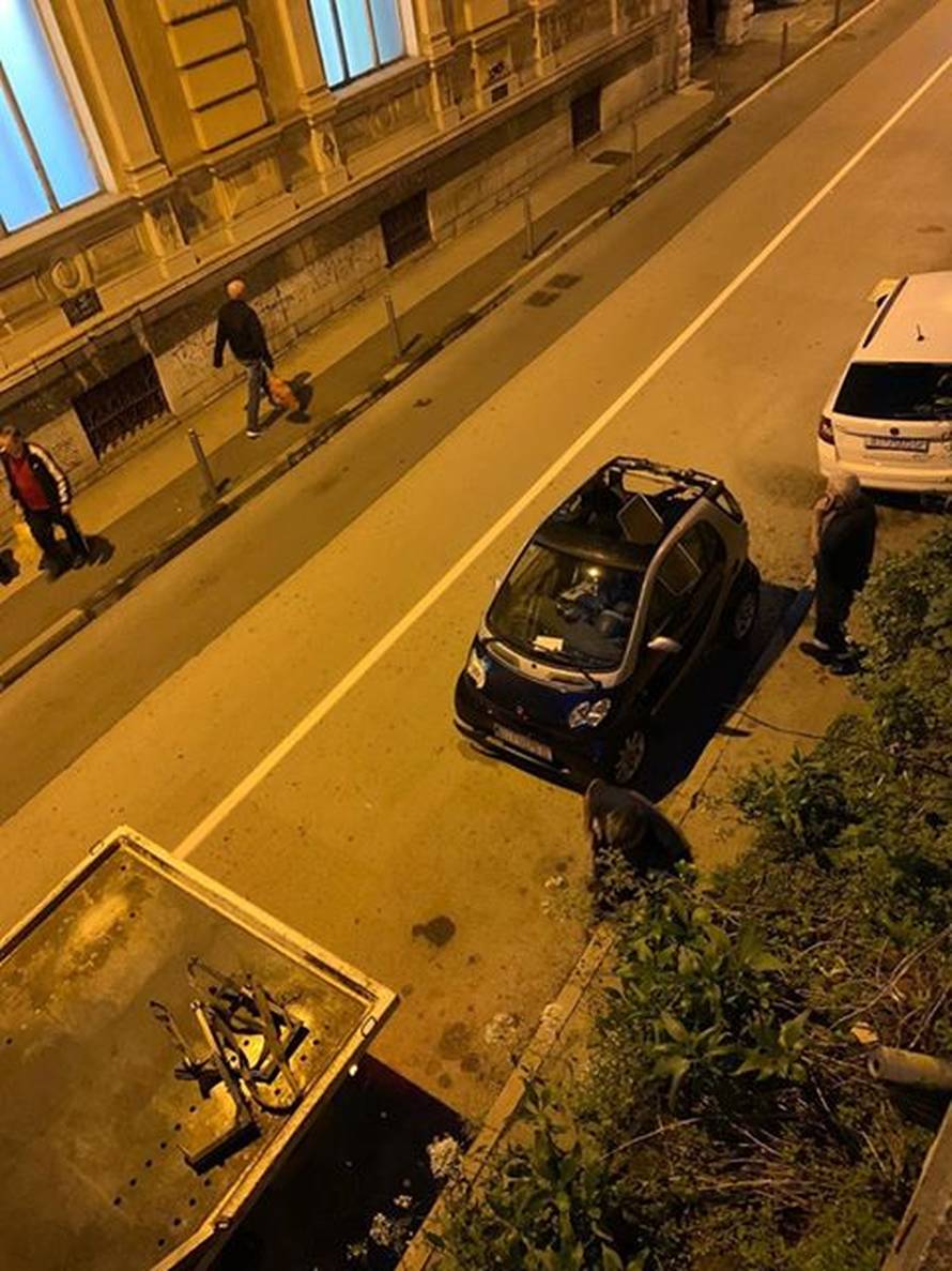 Rusu skršili auto: 'Katastrofa, slomili mi krov, razbili staklo...'