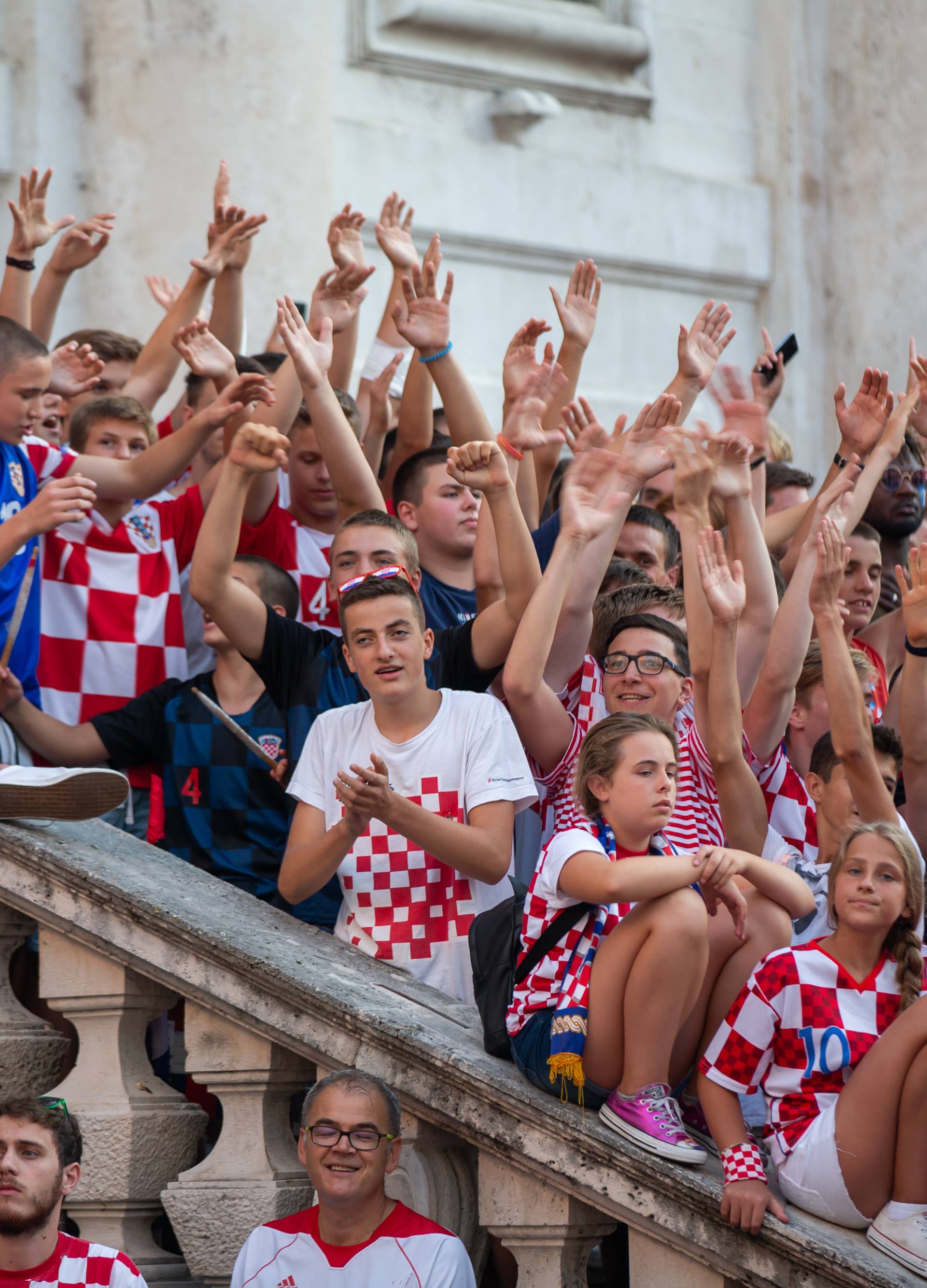 Hrvatska je u finalu SP-a! Pogledajte slavlje u Dalmaciji