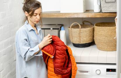 Uz ovaj trik će vam pranje pernate zimske jakne biti lakše