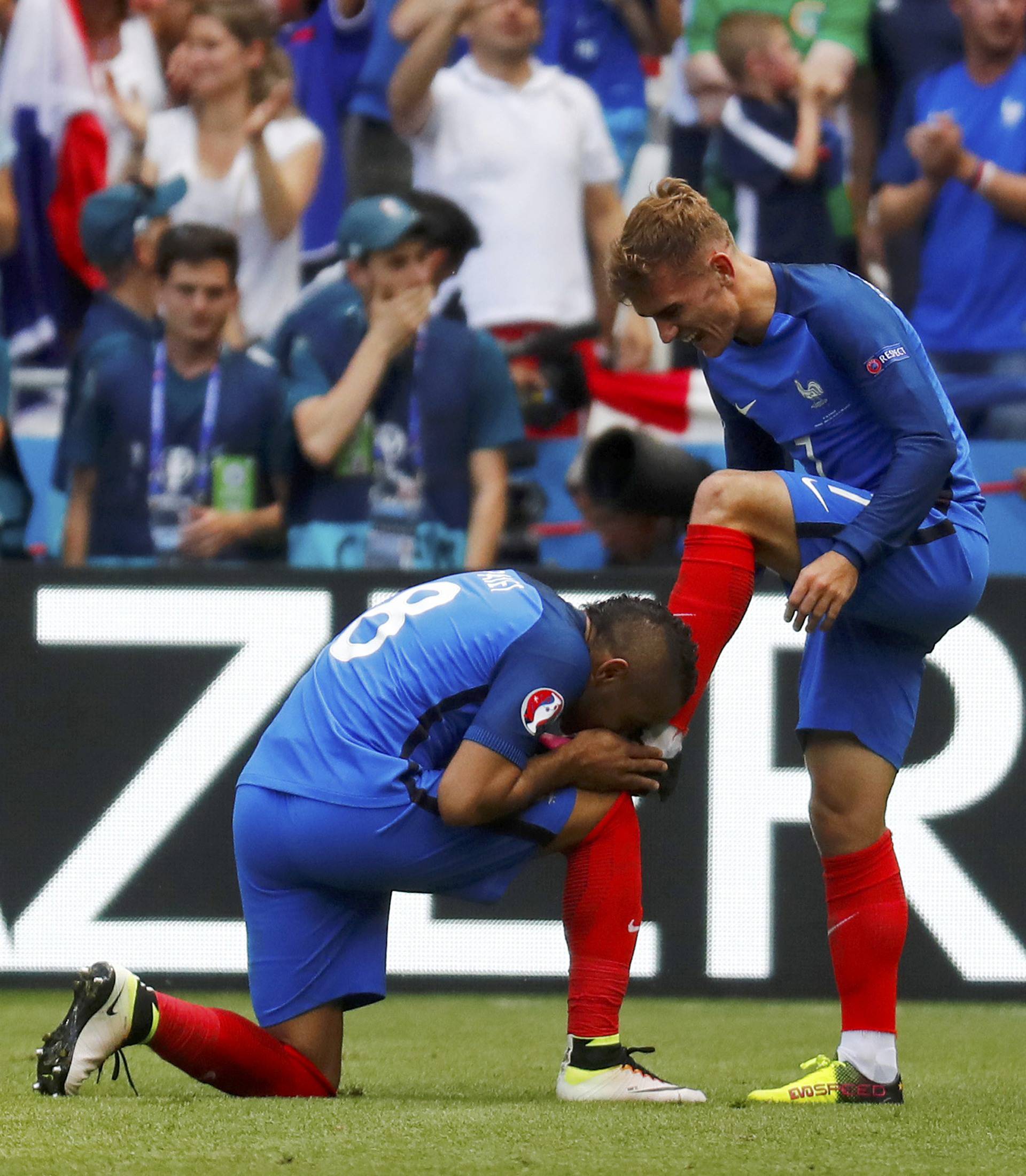 France v Republic of Ireland - EURO 2016 - Round of 16