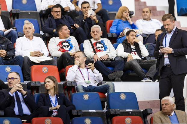 Split: Poznati na tribinama tijekom utakmice između Hajduka i Dinama