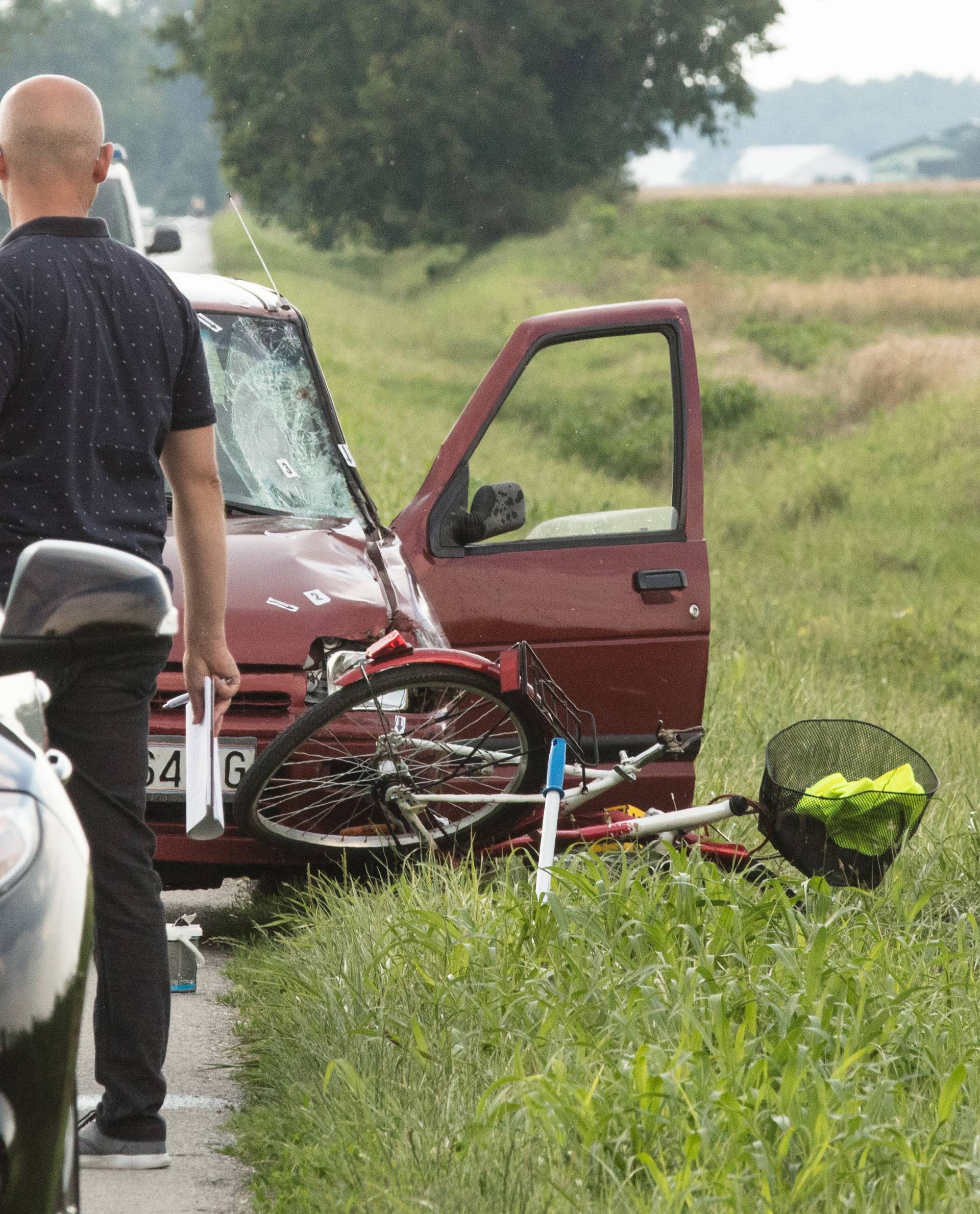 Auto naletio na biciklisticu u Baranji, na mjestu je poginula