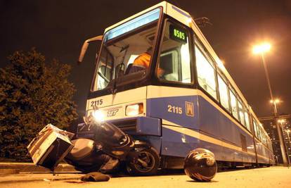 U sudaru s tramvajem u Zagrebu ozlijeđen motorist