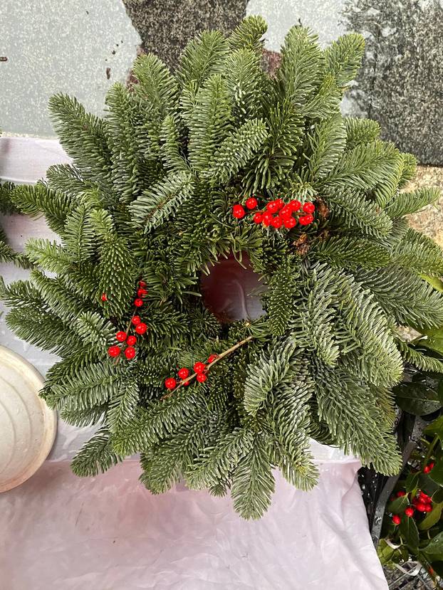 FOTO Pogledajte kakvih sve vjenčića ima po Zagrebu, neki 'dizajnerski' dođu i 400 eura