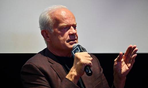 Sti&zcaron;e mu i osmo dijete! Fraiser i 27 godina mla&dstrok;a supruga &ccaron;ekaju bebu: 'Obitelj mi je sve u &zcaron;ivotu'