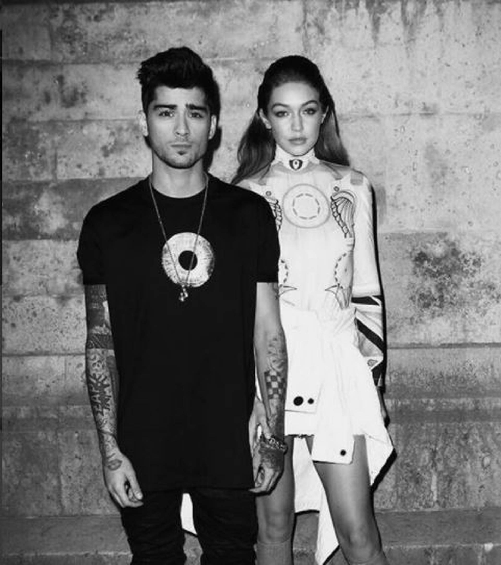 <b>Zayn</b> nakon prekida s <b>Gigi</b> preko aplikacije traži &apos;punije žene&apos; .